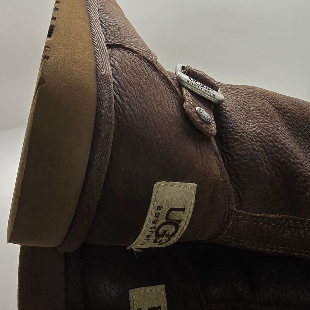 🧡 UGG Dark Brown Kensington Leather Boots 3 - Picture 6 of 8